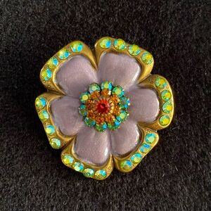 Flower brooch
